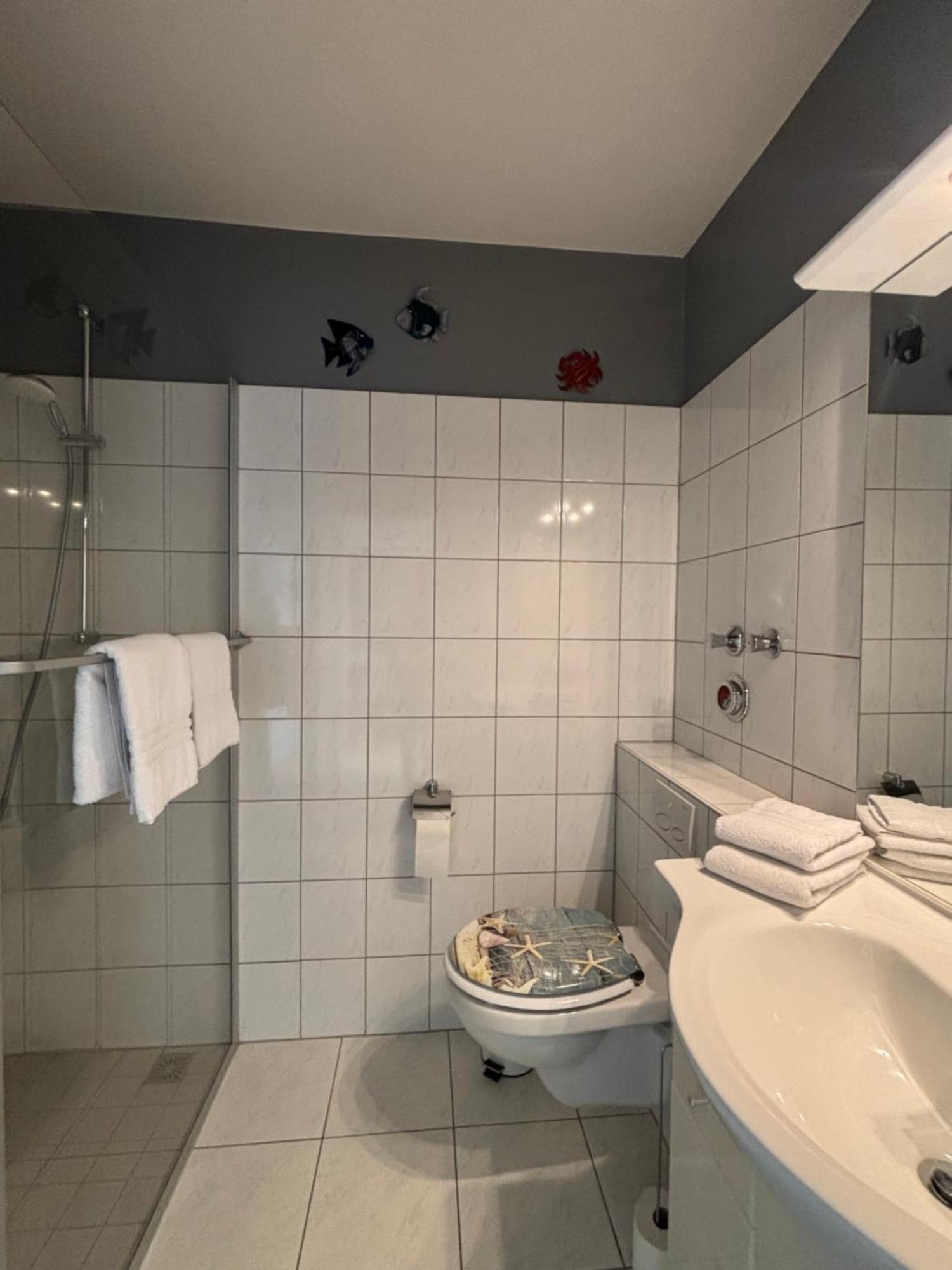 Haus Poseidon, Pos01 *
